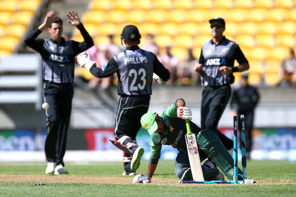 First Twenty20:New Zealand beat Pakistan by 7 wickets