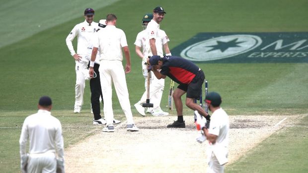 ICC calls Ashes Melbourne pitch 'poor'