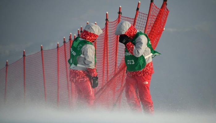 Dangerous winds postpone Olympic events, send visitors packing