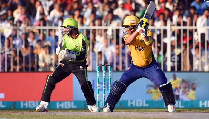 Centurion Kamran propels Peshawar Zalmi into playoffs
