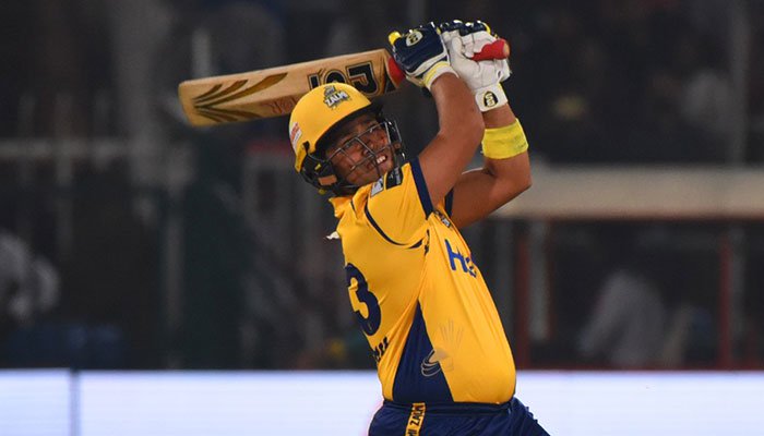 Kamran Akmal smashes PSL's fastest 50