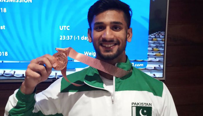 Commonwealth Games: Weightlifter Talha Talib wins bronze for Pakistan