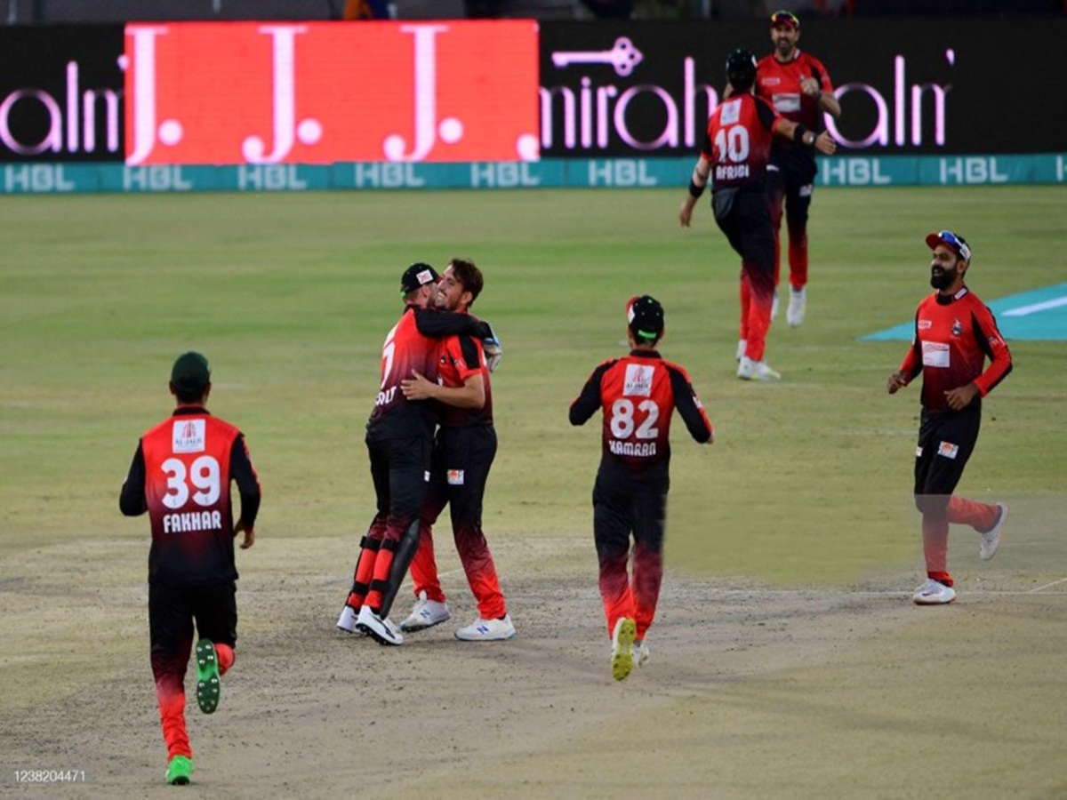 Zaman’s sensational final over earns Qalandars thrilling win