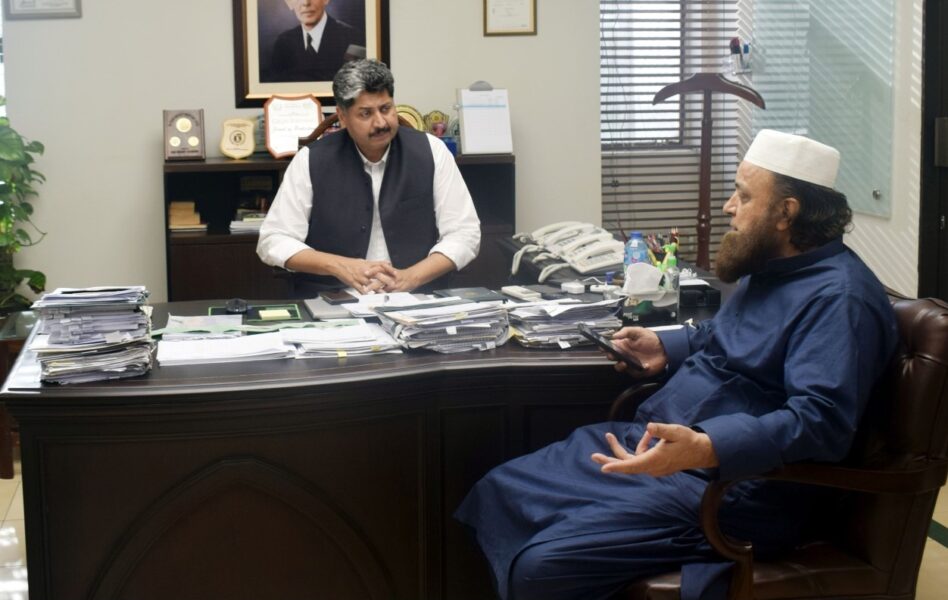 Sultan Muhammad Khan Golden called on Director General Sports Punjab Dr Asif Tufail