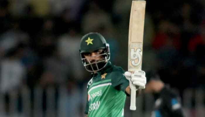 1st ODI: Pakistan beat New Zealand by 5 wickets
