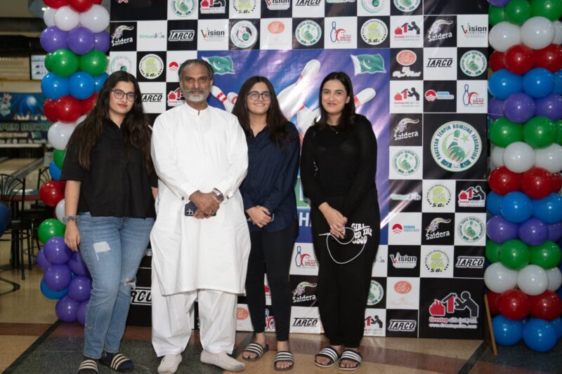 Amna Suldera lifted women titles of Pakistan Open Tenpin Bowling Championship