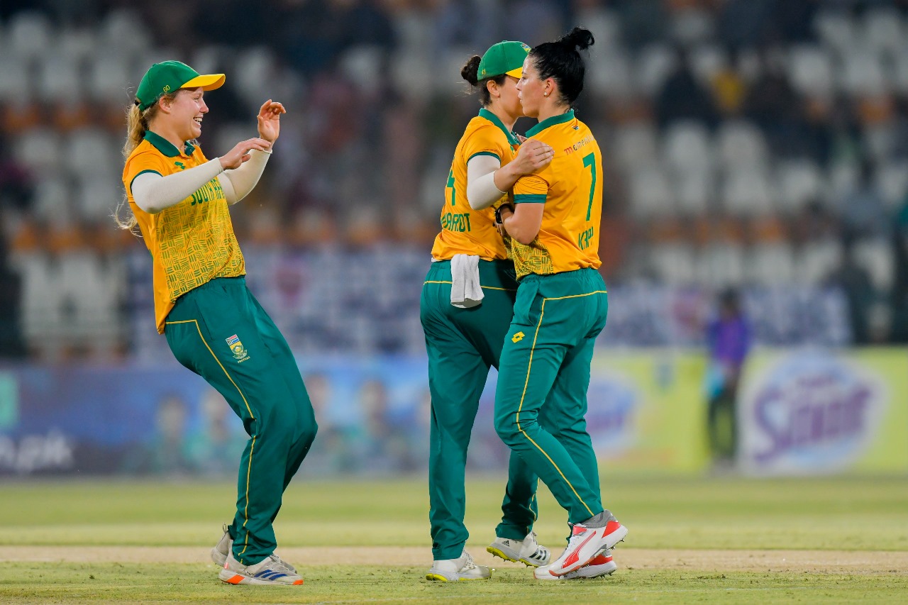 South Africa Women beat Pakistan Women by 10 runs