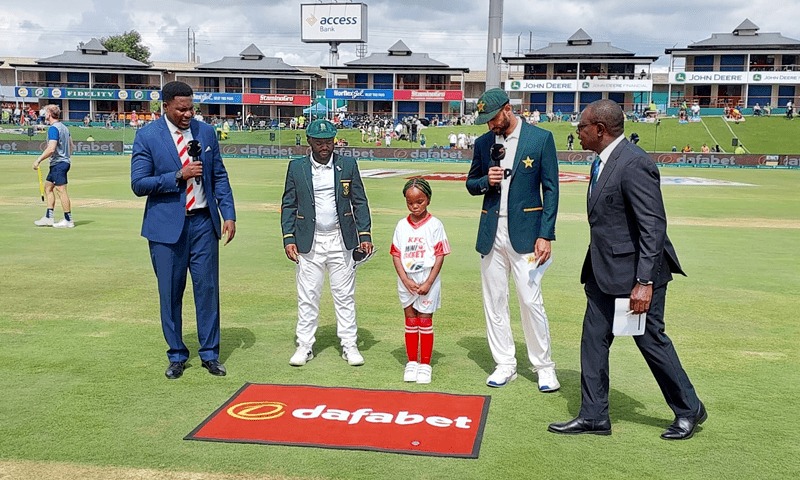 South Africa 82 for 3 at the end of the first day of play in the Centurion Test