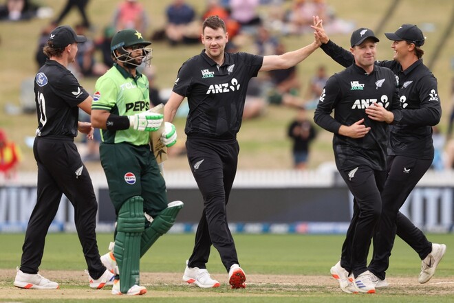 Kiwis To Thumping Win Vs Pakistan In 2nd T20I; Gain 2-0 Lead In Series