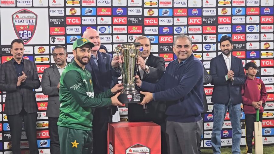 Pakistan whitewash Australia in T20I series with crushing win in third match