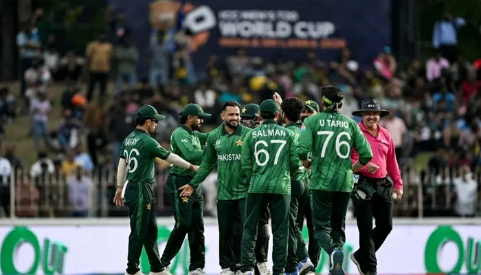 T20 World Cup: England defeats New Zealand; How can Pakistan qualify for semifinals now?