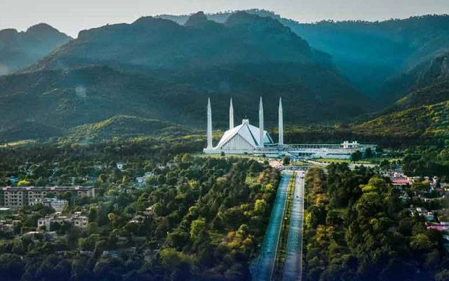 Khelega Islamabad": Federal govt mandates sports in schools and madrassas