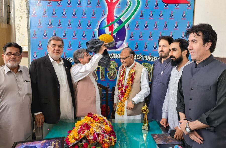 KP Sports Writers Association hosts grand reception for Amjad Aziz Malik following global recognition