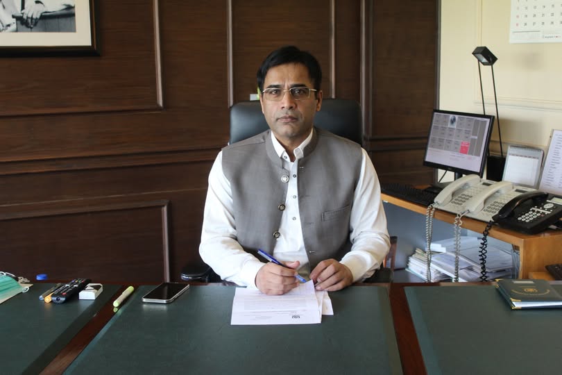 Federal government appoints Yawar Hussain as New DG PSB