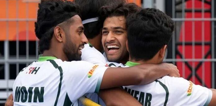 FIH Hockey World Cup ; Pakistan edge Japan 4-3 in thrilling comeback victory